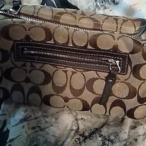 Tan and dark brown shoulder handbag 👜